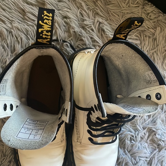 DR. MARTENS 1460 SMOOTH BOOT - Picture 13 of 15